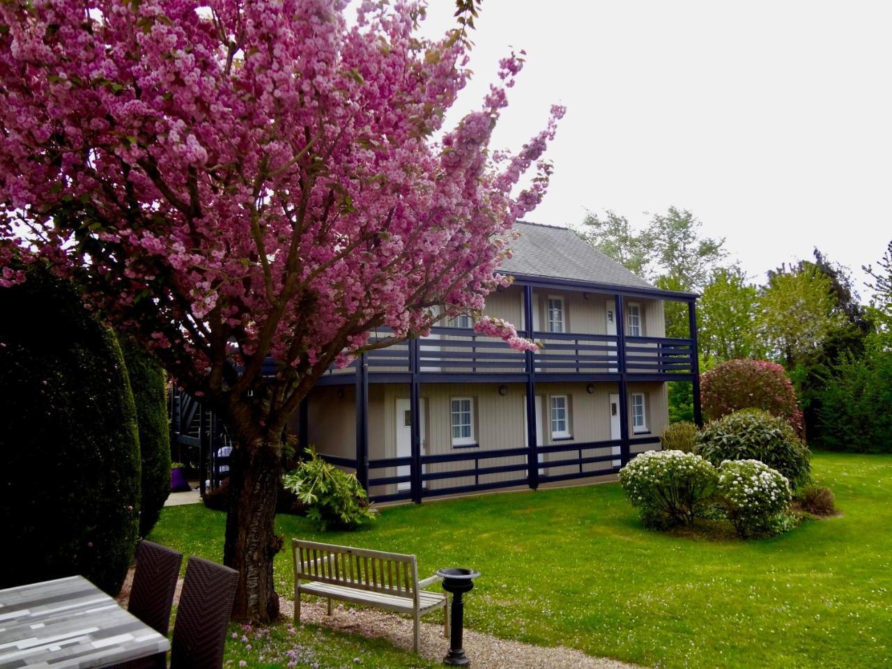 Hotel Nuit Et Jour - La Maison De Lucile Cancale Zewnętrze zdjęcie